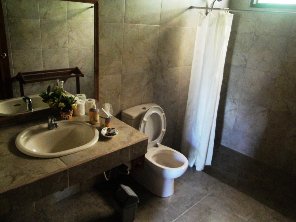 Gardenia Country Inn Tomohon Camera foto