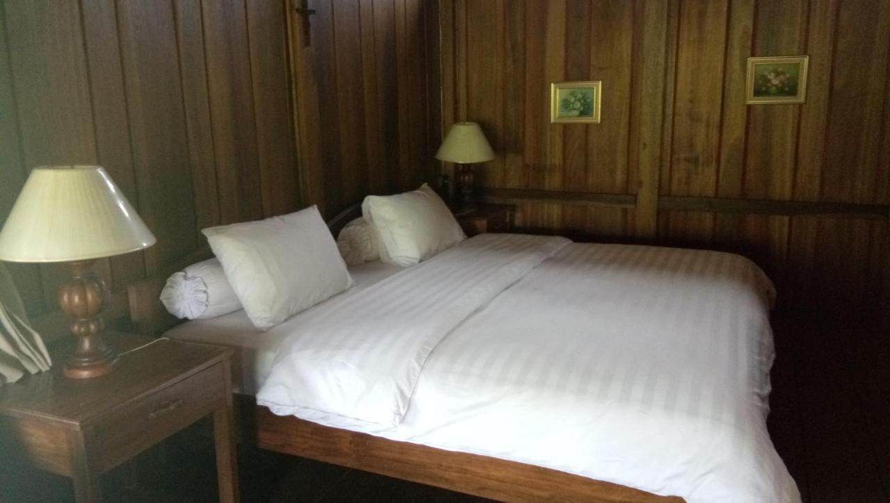 Gardenia Country Inn Tomohon Esterno foto