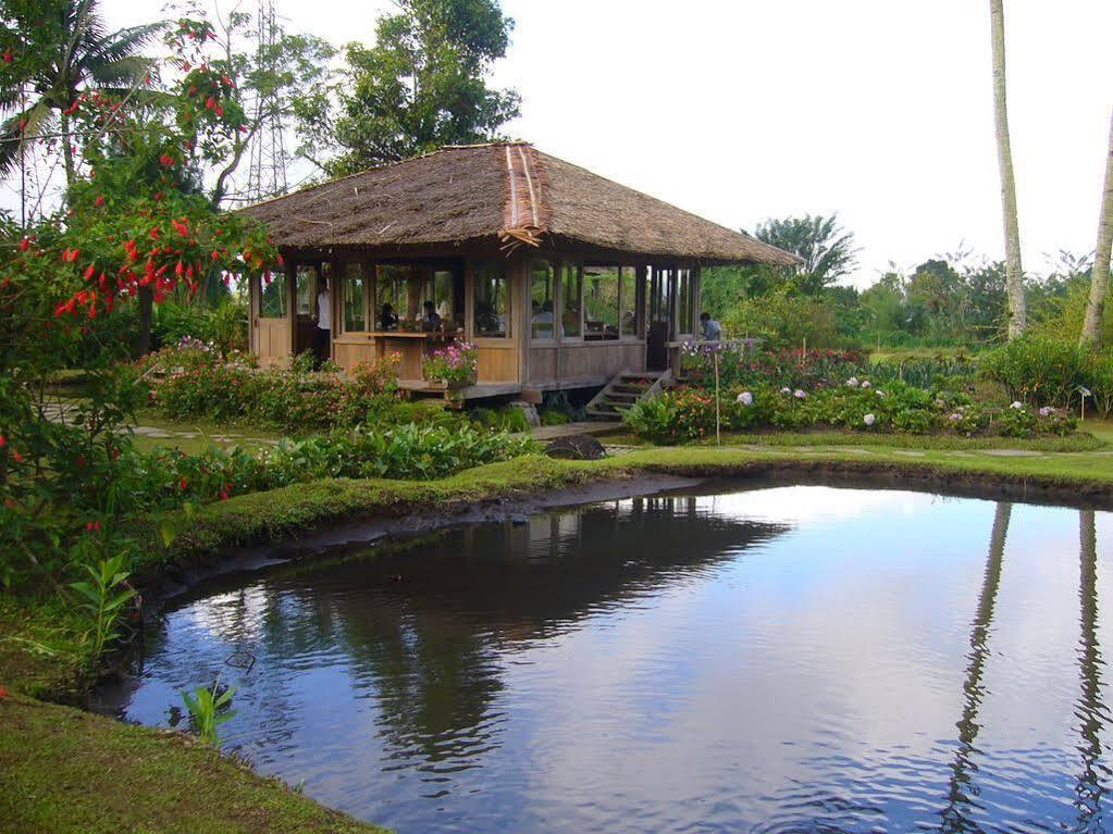Gardenia Country Inn Tomohon Esterno foto